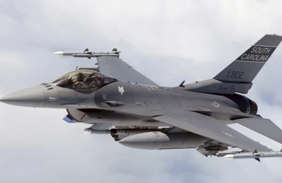 Senatorlar Baydendən F-16-ları Türkiyəyə göndərməməyi xahiş edirlər
