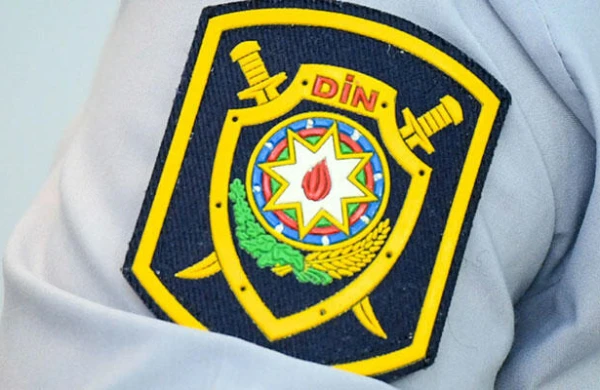 Bakıda yol qəzasında polis xəsarət alıb.