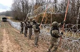 Polşa Rusiya ilə sərhədə "tok"dan hasar çəkir