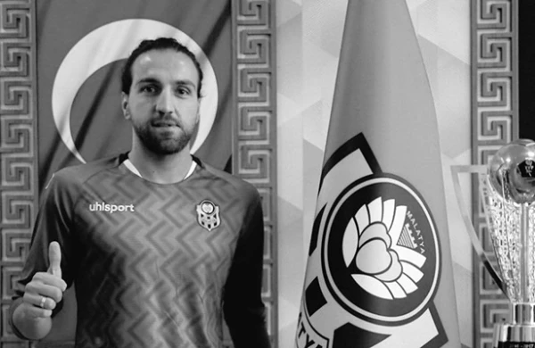 “Yeni Malatyaspor”un qapıçısı dağıntılar altında həyatını itirdi