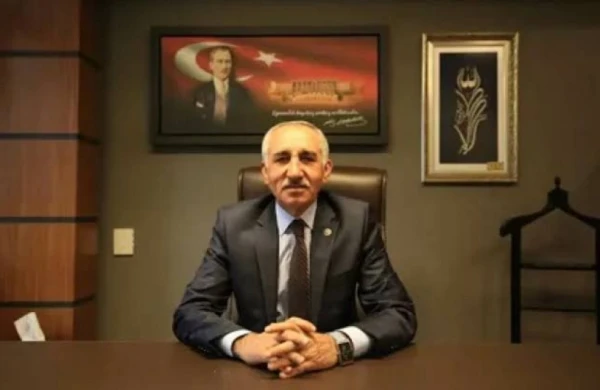Deputat zəlzələdə öldü