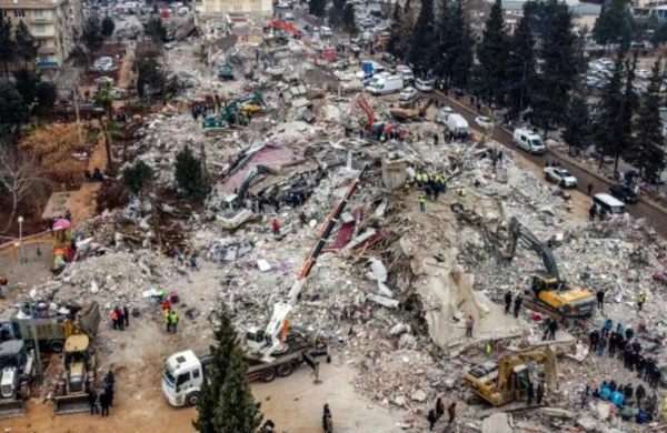 Malatyada zəlzələdə uçan binalara görə daha 31 nəfər saxlanılıb