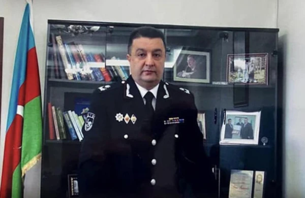 General həbsdən çıxmaq üçün yarım milyon verib?