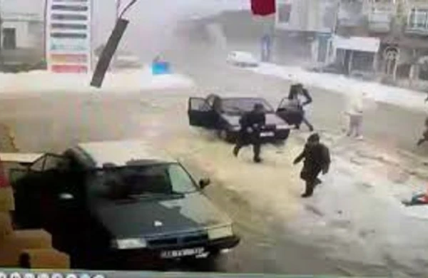 Türkiyədə baş vermiş zəlzələnin yeni  görüntüsü yayılıb - VİDEO