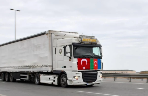Azərbaycandan Türkiyəyə növbəti humanitar yardım - FOTO