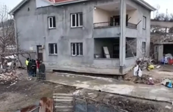 Türkiyədə zəlzələdə 448 tibb işçisi həlak olub