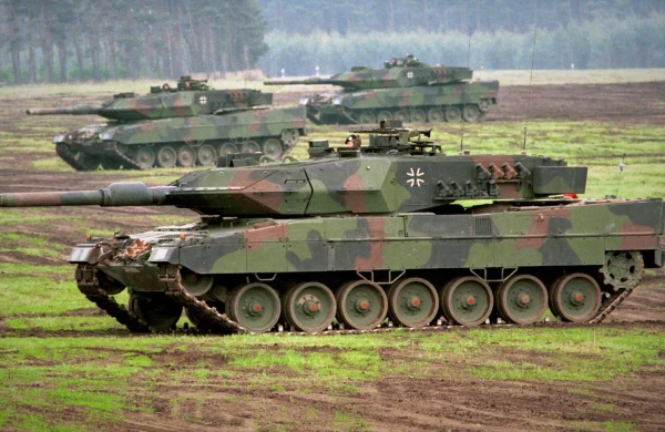 Polşa  Ukraynaya "Leopard" tanklarını verəcək
