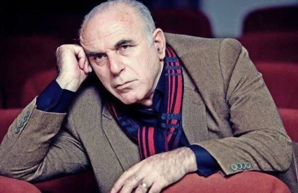 Ramiz Novruzun oğlu: “Hamı atamın yerinə danışır” - FOTO