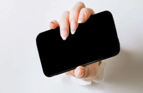 Telefonla danışanda yaxşı eşitmirsiniz? - SƏBƏBİ AÇIQLANDI