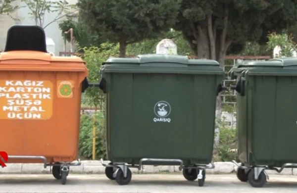 Bakıda zibil qutularının qapaqları oğurlanıb