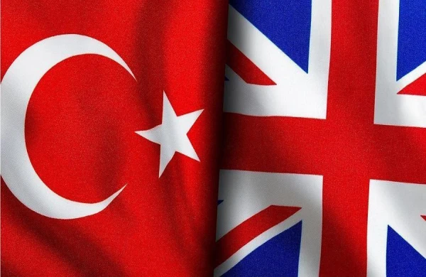 Çavuşoğlu Britaniya XİN başçısı ilə görüşüb