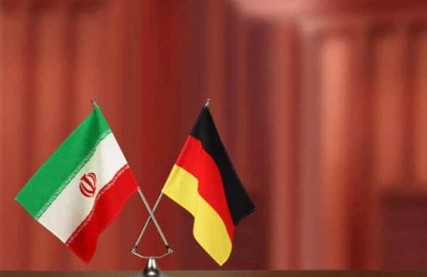 İran 2 almaniyalı diplomatı “arzuolunmaz şəxs” elan edib