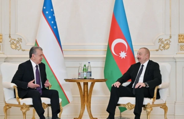 İlham Əliyev  Şavkat Mirziyoyev ilə görüşüb