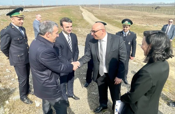 ABŞ-ın müvəqqəti işlər vəkili İranla sərhədə gedib