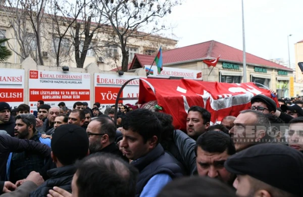 Hacı Şahin dəfn olundu (FOTOLAR)