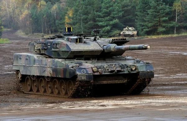 Polşa Ukraynaya 14 “Leopard- 2” tankını təhvil verib
