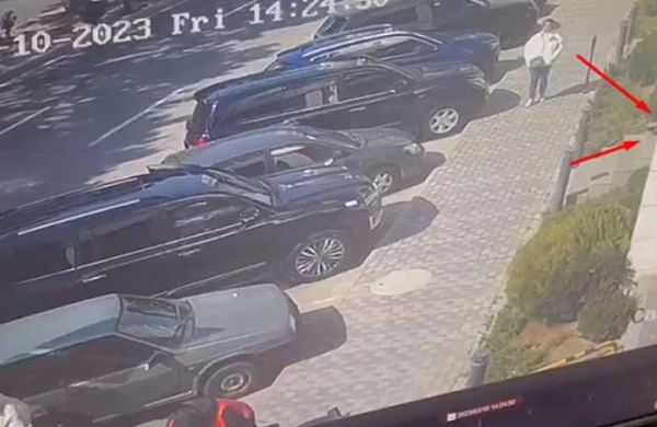 Bakıda atışma belə baş veribmiş - HƏR ŞEY GİZLİ KAMERAYA DÜŞDÜ
