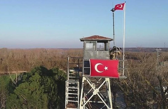 Yunanıstana qaçmaq istəyərkən tutuldular
