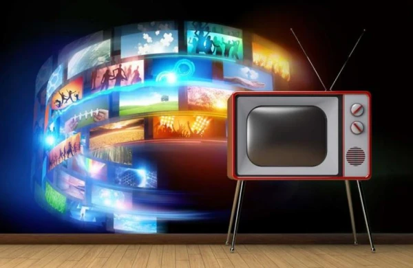 Məhşur televiziya binasında YANĞIN