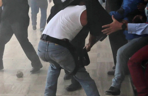 Şəmkirdə ailələr arasında mübahisə düşüb, xəsarət alanlar var