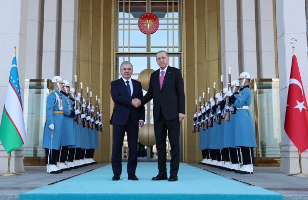 Ərdoğan Şavkat Mirziyoyevi qəbul edib