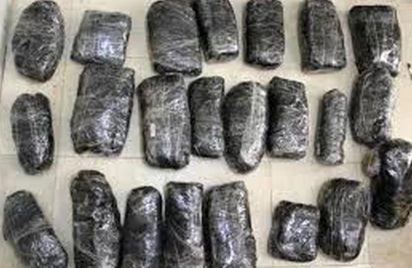Narkotiki görün harasında gizlətdi  - Hava limanında şok hadisə