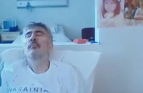 Klinika Saakaşvilinin müalicəsindən imtina edir