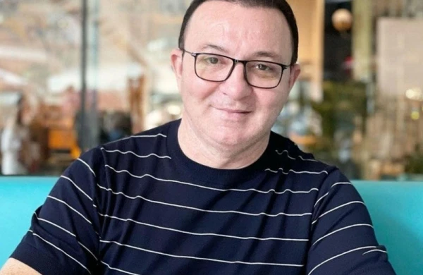 "2500 elə mənim cibimdə olur, o nə puldur"