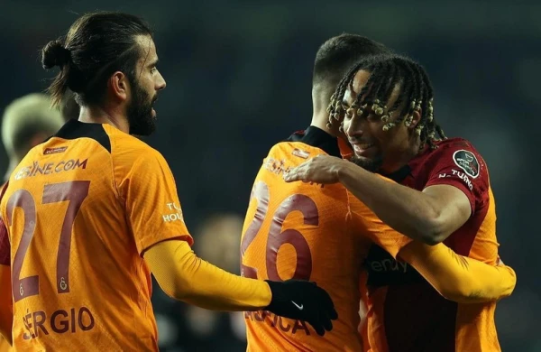"Qalatasaray" Bakıya 23 futbolçu ilə gəlir - SİYAHI