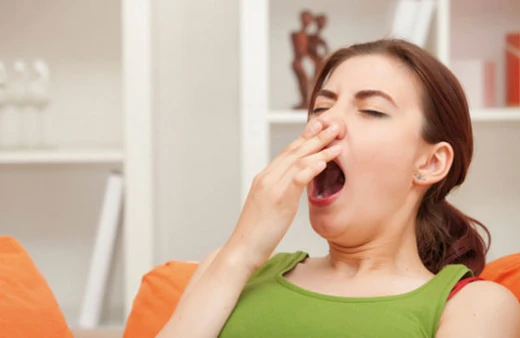 Əsnəmək hansı xəstəliyin əlaməti ola bilər?