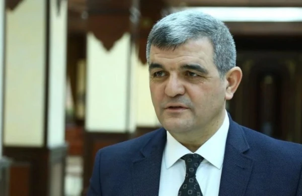 Böyük Britaniya səfiri Fazil Mustafaya silahlı hücumu pisləyib