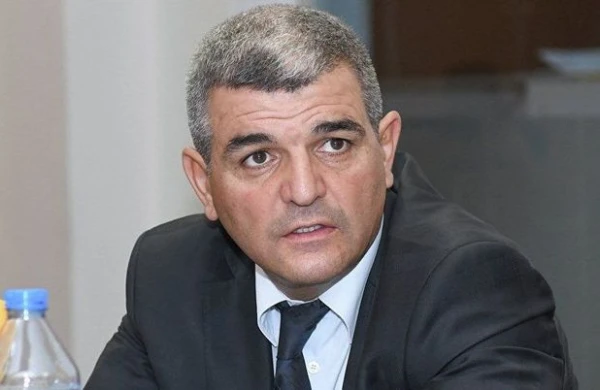 “Tez gəl, evə daxil ola bilərlər” - Fazil Mustafa ilk ona zəng edib