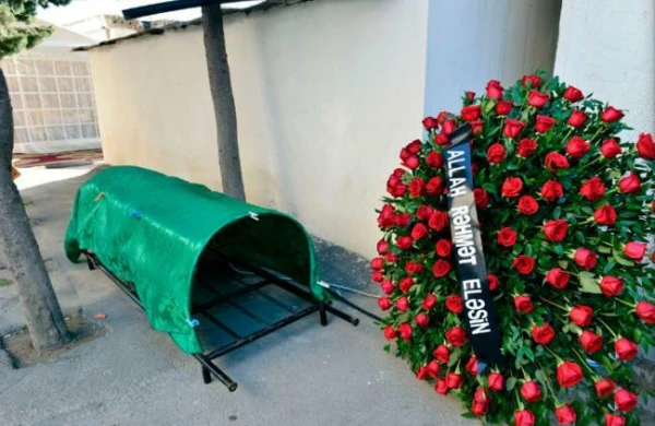 28 yaşlı azərbaycanlı qadın müğənni QƏFİL VƏFAT ETDİ - FOTO
