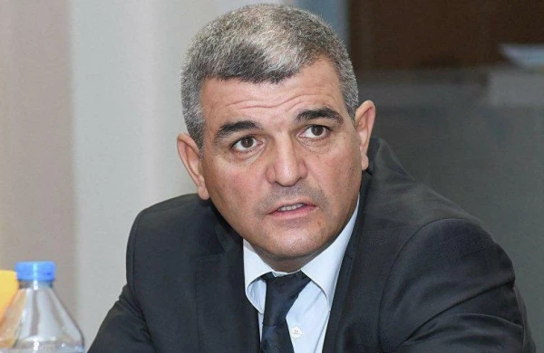 Fazil Mustafa xəstəxanadan ÇIXARILDI: Evində belə qarşılandı - FOTO