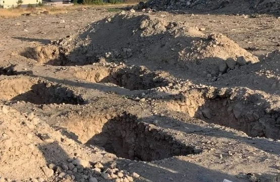 Gorusda səngər, İrəvanda qəbir qazırlar