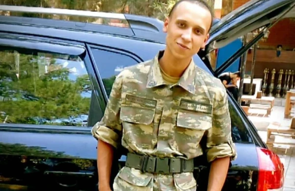 Zülfiyyənin övladlığa götürdüyü şəhid ƏMRAHIN FOTOSU