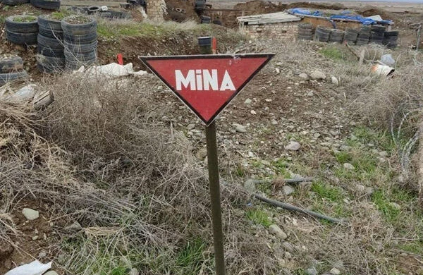 Ermənistan dəqiq mina xəritələrini təhvil verməlidir - XİN
