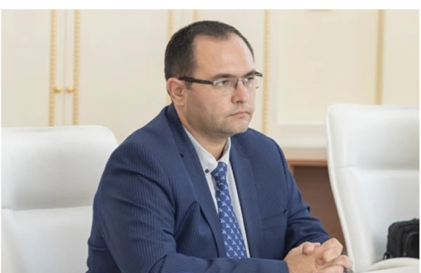 Yeni kənd təsərrüfatı naziri kollektivə təqdim olunub