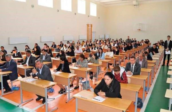Direktor vəzifəsinə işə qəbul üzrə test imtahanları keçirilib - FOTO