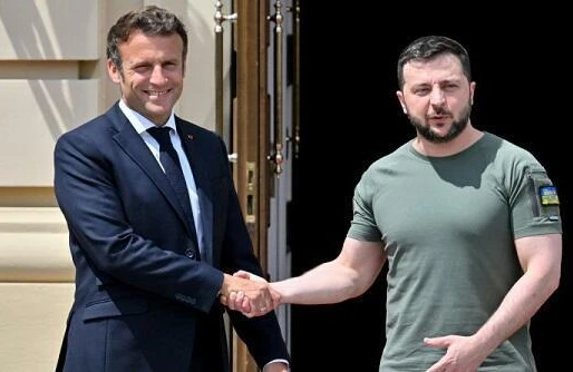 İstanbuldan gələn azərbaycanlının çantasından 17 kq qızıl çıxdı - Foto