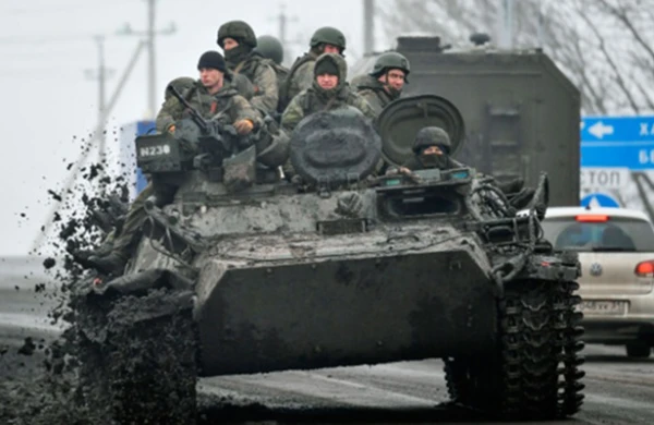 Donetskə bir gecədə 60 hücum həyata keçirildi