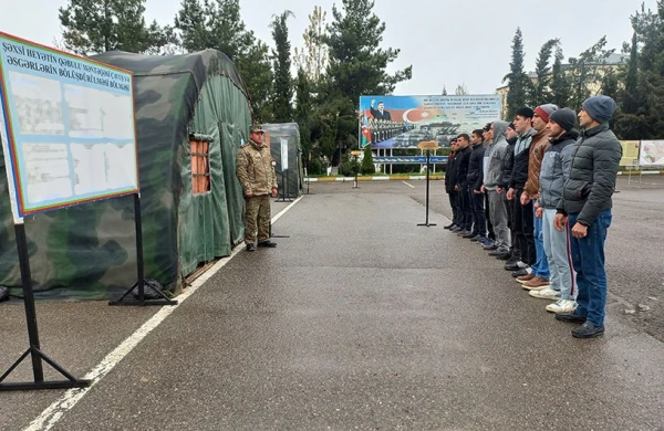 Hərbi vəzifəlilərin təlim toplanışı keçirilir