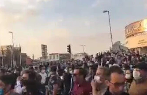“Azərbaycan var olsun” şüarı Təbrizi silkələdi - VİDEO