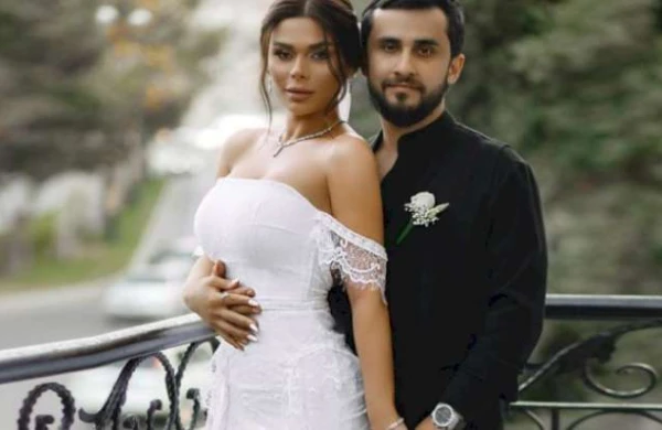 Aysunla Eşqin boşandı