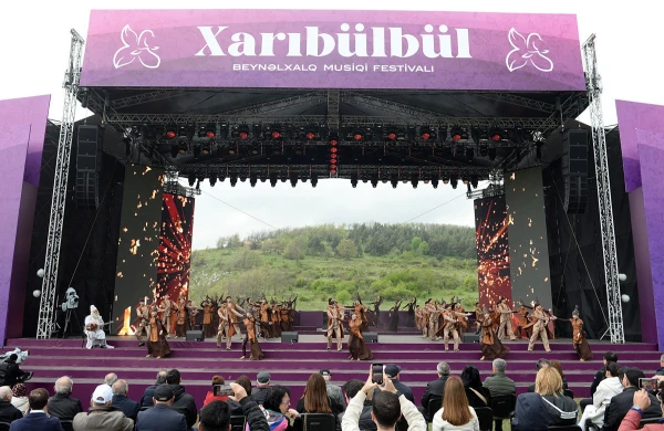 Şuşada “Xarıbülbül” Beynəlxalq Musiqi Festivalının qala-konserti olub