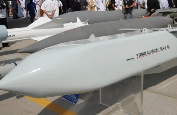 Böyük Britaniya Ukraynaya “Storm Shadow” qanadlı raketlər verib