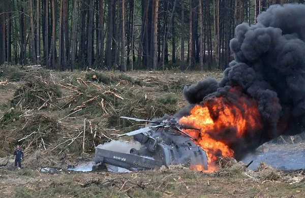 Rus pilotlar öldü