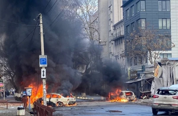 Rusiya ötən gecə Xersona 445 mərmi atıb, 2 nəfər ölüb