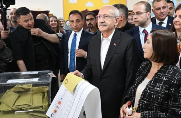 Prezidentliyə namizəd və CHP lideri Kılıçdaroğlu səs verdi