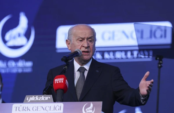 Devlet Bahçeli Türkiyədə seçkilərdə səs verib